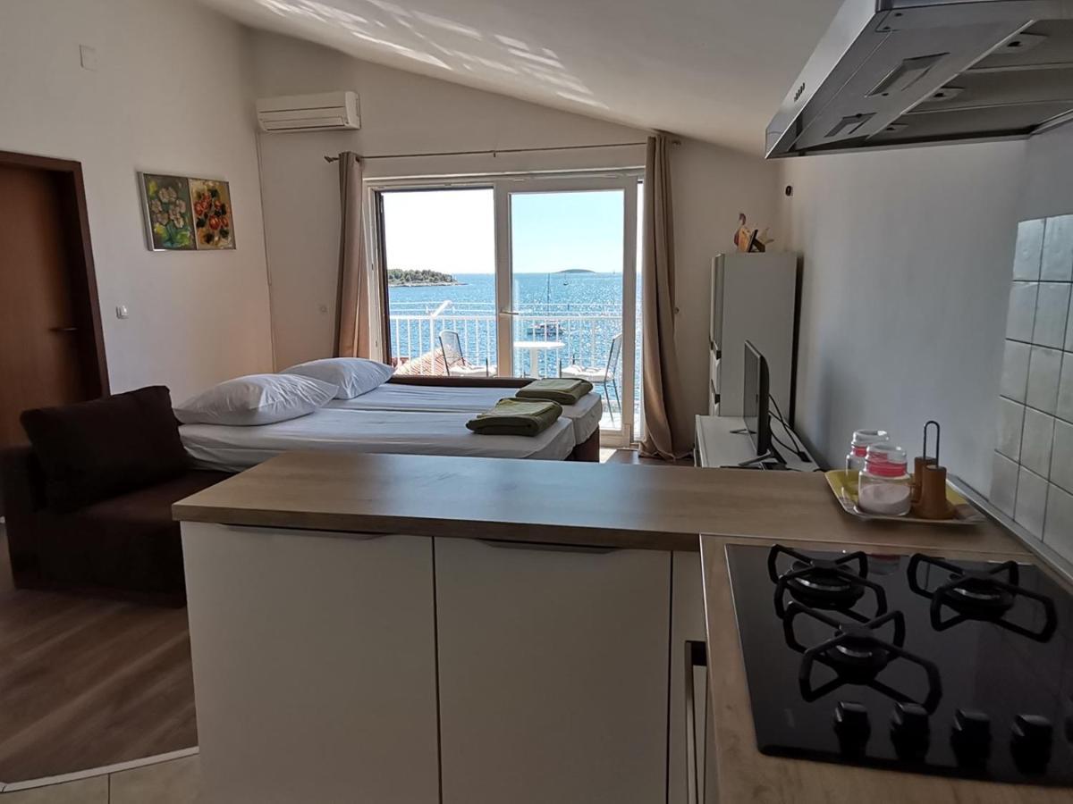 Primošten Apartment Zdravka المظهر الخارجي الصورة